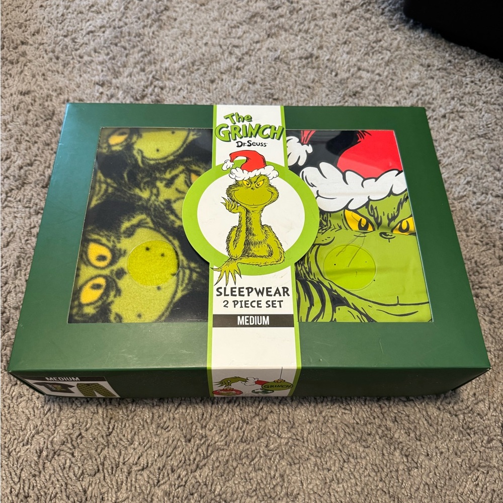 Dr. Seuss Grinch Sleepwear Set - Green and Black
